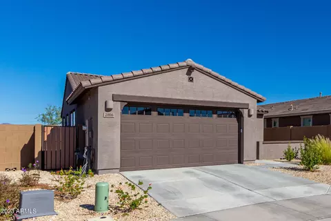 2866 E Yuma Ave, Apache Junction, AZ 85119 photo 2