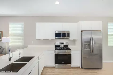 2866 E Yuma Ave, Apache Junction, AZ 85119 photo 9