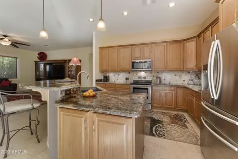 Kitchen - 8543 E Princess Cir, Mesa, AZ 85207 photo 2 of 4