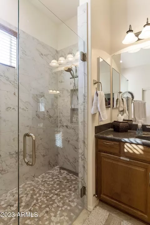 Bath - 8543 E Princess Cir, Mesa, AZ 85207 photo 2 of 4