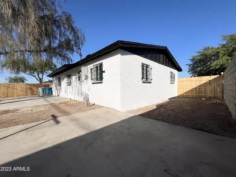 4702 S 36th Dr, Phoenix, AZ 85041 photo 17