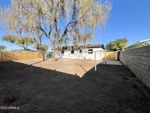 4702 S 36th Dr, Phoenix, AZ 85041 photo 16