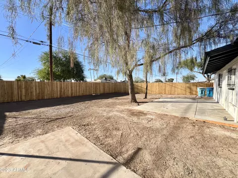 4702 S 36th Dr, Phoenix, AZ 85041 photo 18