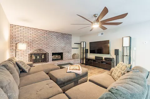 14401 N Interlacken Dr, Phoenix, AZ 85022 photo 8