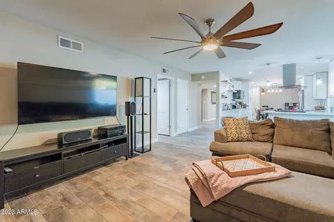 14401 N Interlacken Dr, Phoenix, AZ 85022 photo 9