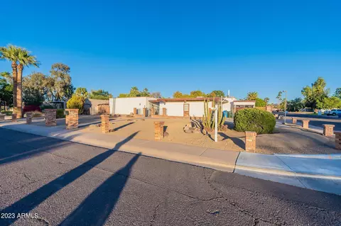 14401 N Interlacken Dr, Phoenix, AZ 85022