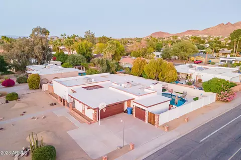 14401 N Interlacken Dr, Phoenix, AZ 85022 photo 2
