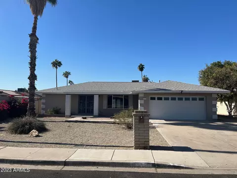 5932 S Lakeshore Dr, Tempe, AZ 85283