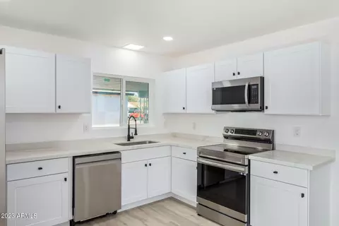 3221 E Andorra Dr, Phoenix, AZ 85032 photo 5