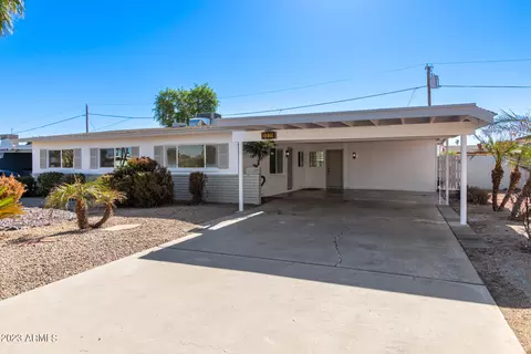 3221 E Andorra Dr, Phoenix, AZ 85032 photo 1