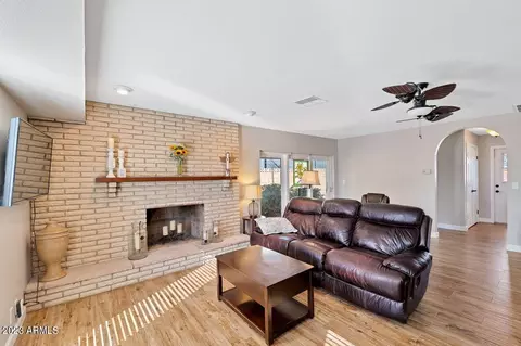2942 E Yucca St, Phoenix, AZ 85028 photo 8