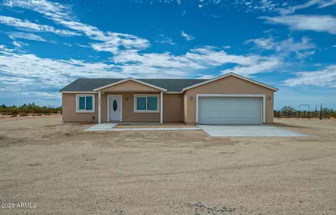 21295 E Blue Jay Ln, Florence, AZ 85132
