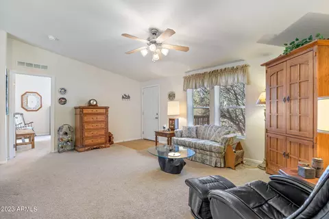 2868 Wilderness Dr, Overgaard, AZ 85933 photo 5