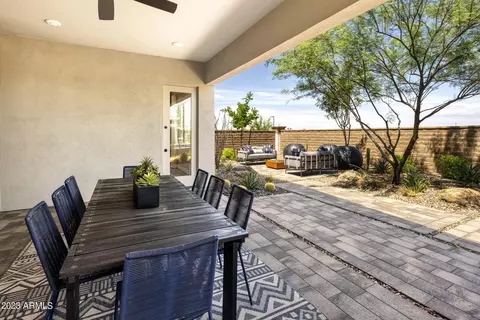1446 E Rakestraw Ln, Gilbert, AZ 85298 photo 10