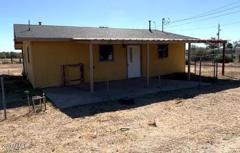 71106 Cedar Ave, Wenden, AZ 85357
