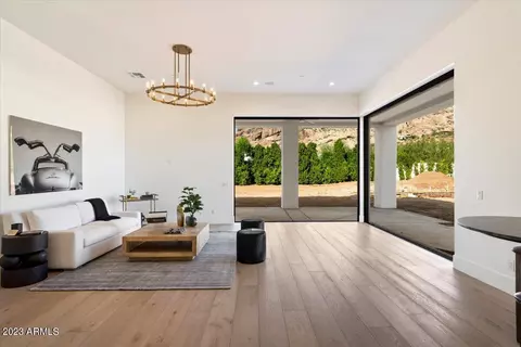 4650 E Palomino Rd, Phoenix, AZ 85018 photo 11