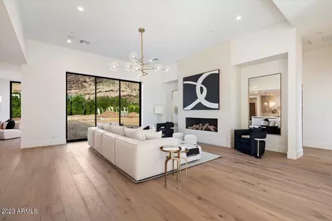 4650 E Palomino Rd, Phoenix, AZ 85018 photo 3