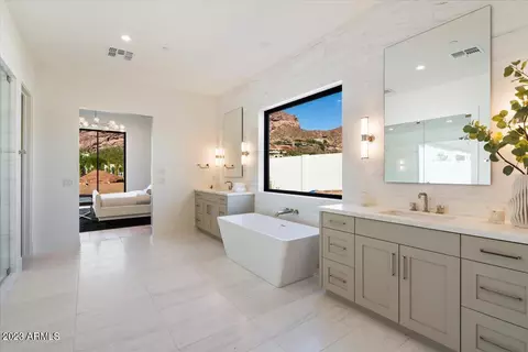 4650 E Palomino Rd, Phoenix, AZ 85018 photo 15