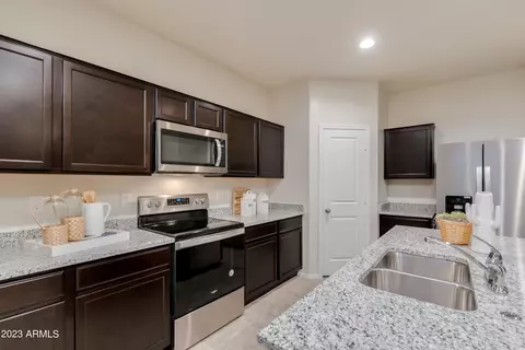 493 N 17th St, Coolidge, AZ 85128