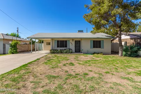 2826 N 33rd St, Phoenix, AZ 85008