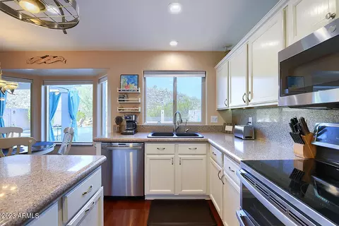 2410 E Paraiso Dr, Phoenix, AZ 85024 photo 8