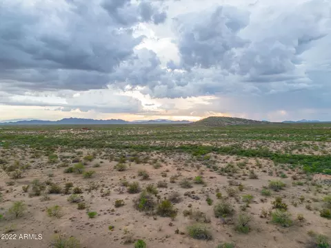 NNNN S Old School Road #E, Congress, AZ 85332