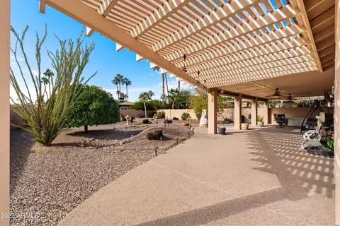 26022 S Howard Dr, Sun Lakes, AZ 85248