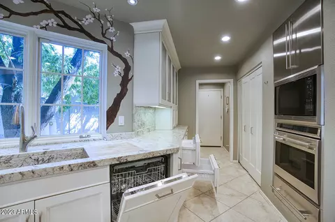 1452 E Marshall Ave, Phoenix, AZ 85014 photo 5