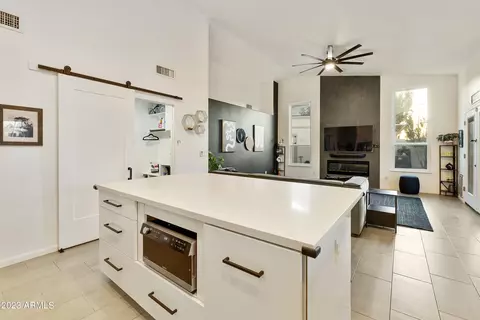 902 W Iris Dr, Gilbert, AZ 85233 photo 7