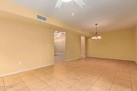 10055 S 43rd Ct, Phoenix, AZ 85044 photo 6
