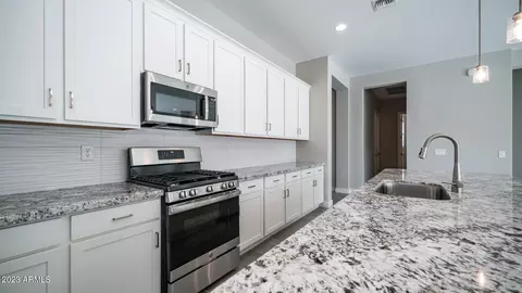 3127 E Alicia Dr, Phoenix, AZ 85042 photo 8