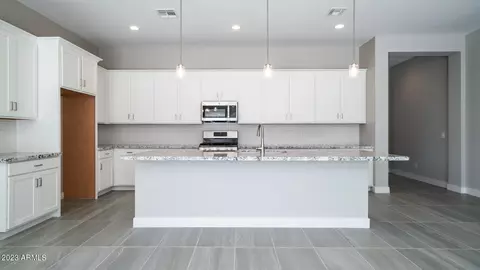 3127 E Alicia Dr, Phoenix, AZ 85042 photo 6