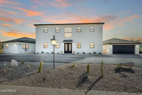 8829 E Odessa St, Mesa, AZ 85207