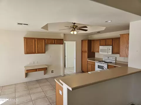 11517 E Mendoza Ave, Mesa, AZ 85209 photo 4