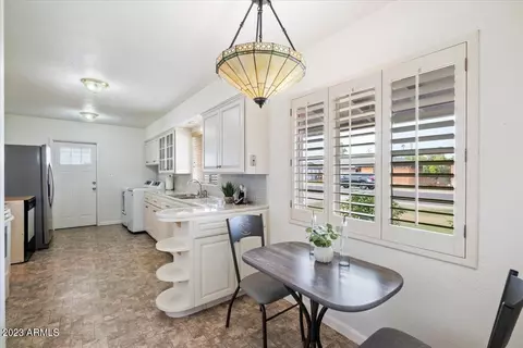 2037 W Roma Ave, Phoenix, AZ 85015 photo 8