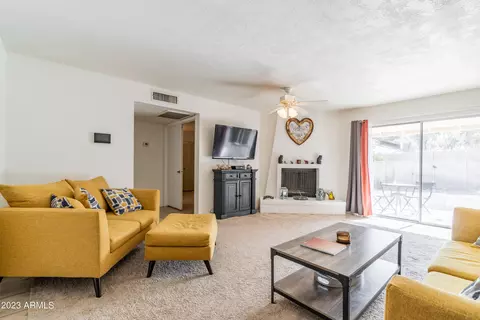 725 W Paseo Way, Tempe, AZ 85283
