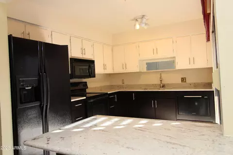 6629 N Majorca Ln E, Phoenix, AZ 85016 photo 4