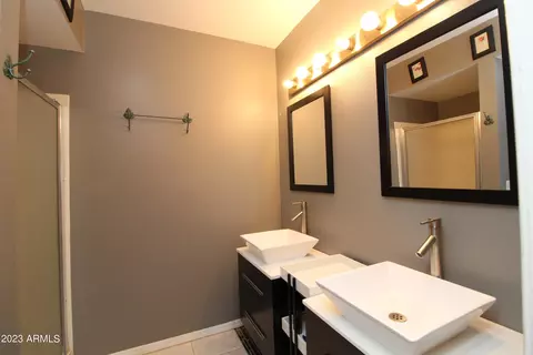 6629 N Majorca Ln E, Phoenix, AZ 85016 photo 8