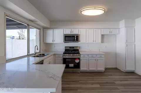 3808 W Crocus Dr, Phoenix, AZ 85053 photo 5
