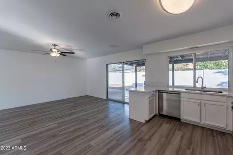 3808 W Crocus Dr, Phoenix, AZ 85053 photo 6