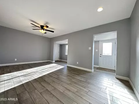 9059 N 2nd Dr, Phoenix, AZ 85021 photo 12