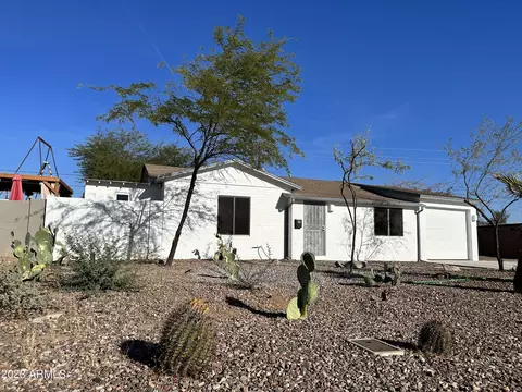 9059 N 2nd Dr, Phoenix, AZ 85021 photo 2