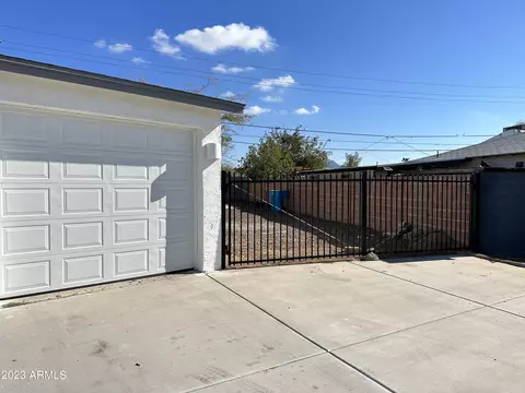 9059 N 2nd Dr, Phoenix, AZ 85021 photo 5