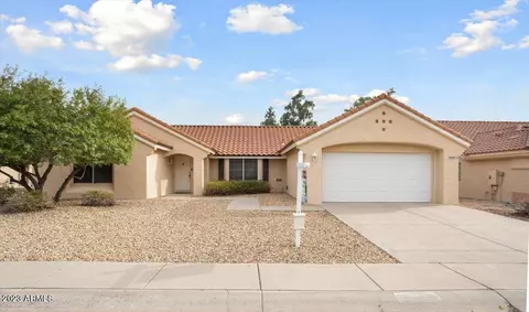 20427 N Desert Glen Dr, Sun City West, AZ 85375