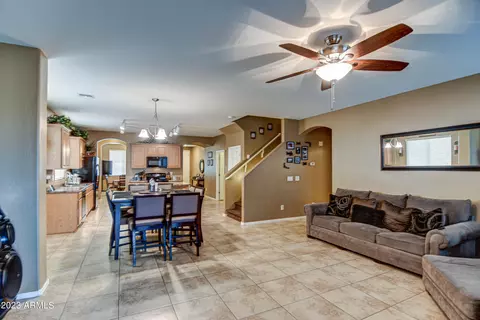 Living - 1922 W Carson Rd, Phoenix, AZ 85041 photo 2 of 5