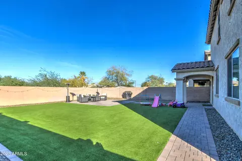 Exterior - 1922 W Carson Rd, Phoenix, AZ 85041 photo 10 of 10