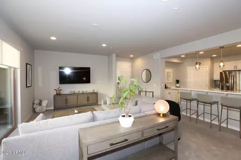 17850 N 68th St #2064, Phoenix, AZ 85054