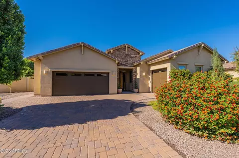 5152 S Mcminn Dr, Gilbert, AZ 85298 photo 2