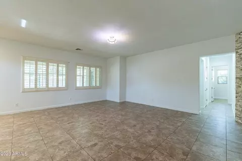 5152 S Mcminn Dr, Gilbert, AZ 85298 photo 9