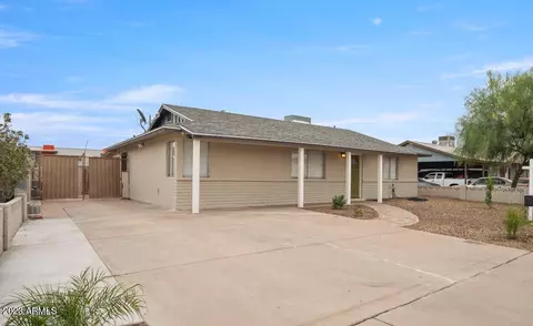 5637 N 67th Dr, Glendale, AZ 85303